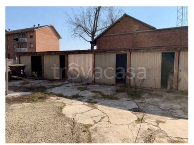 Garage in vendita a Casale Monferrato via Verona n.3