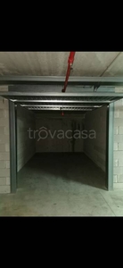 Garage in vendita a Formia via Portuense, 3