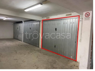 Garage in vendita a Poggio Nativo viale Roma, 36