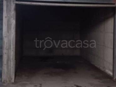 Garage in vendita a Sondrio via Giuseppe Mazzini