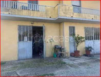 Garage in vendita a Tavullia via Monte Bianco, 5