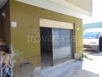 Garage in vendita a Valmontone via dei Lecci, 38