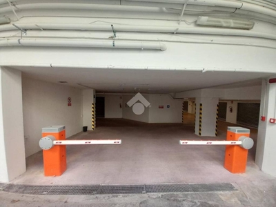 Garage in vendita ad Ascoli Piceno box viale indipendenza, 21