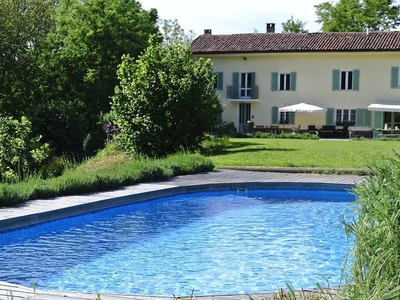 Rifugio di charme con piscina vicino ad Asti