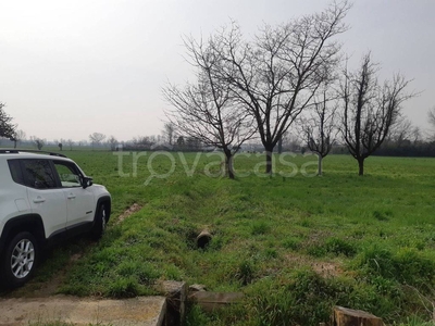 Terreno Agricolo in vendita a Caponago cascina Seregna