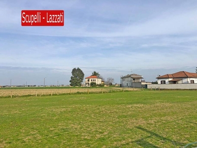 Terreno Residenziale in vendita a Voghera via Olona