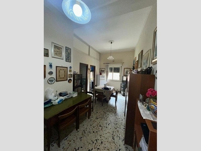 Trilocale in Vendita a Palermo, 68'000€, 78 m²
