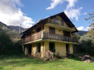 Villa in vendita a Supino