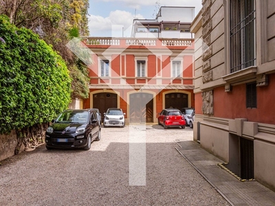 Appartamento in Affitto a Roma, zona Centro Storico, 4'800€, 260 m²