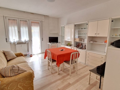 Appartamento in Vendita a Chieti, zona Scalo, 120'000€, 86 m², arredato