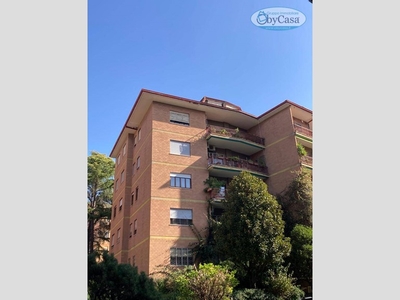 Appartamento in Vendita a Roma, zona Laurentino, 570'000€, 170 m²