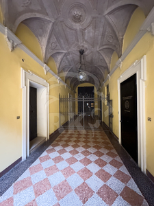 Appartamento in Via Dè Carbonesi - Centro Storico, Bologna