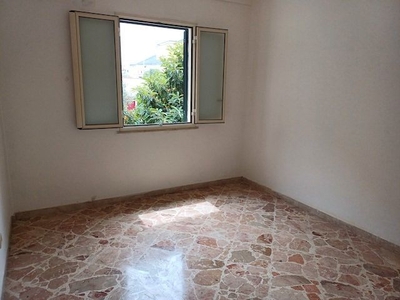 Appartamento in via Lucrezio - Sferracavallo, Palermo