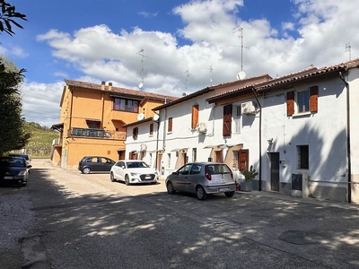 Quadrilocale in Via Montanara 319 in zona Ponticelli - Linaro a Imola