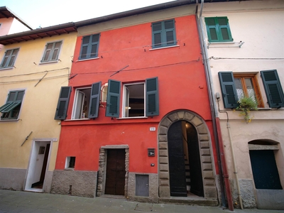 Appartamento indipendente in Via Borgo San Bernardo 20 a Brugnato