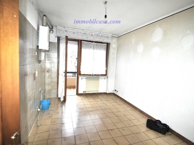 Attico in Vendita a Cuneo, 180'000€, 130 m²