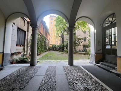 Bilocale ottimo stato, terzo piano, Turati, Milano