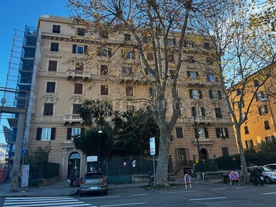 Casa a Genova in Via Casaregis, Foce