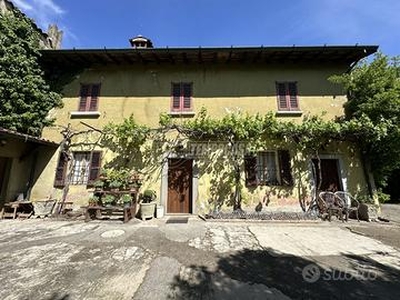 CASA INDIPENDENTE CON GIARDINO DI 5000 MQ C.A.