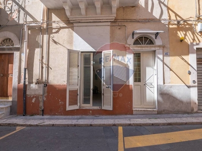 Casa indipendente in vendita 2 Stanze da letto a Ragusa