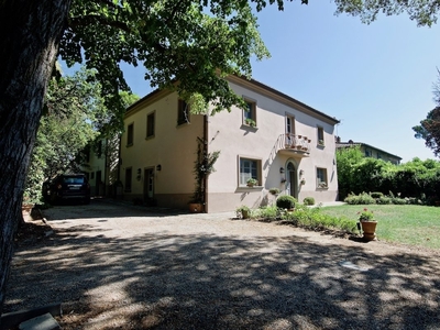 Casa indipendente in vendita 5 Stanze da letto a Foiano Della Chiana