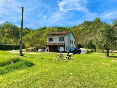 Villa in vendita a Fossombrone