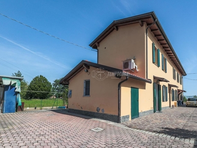 Casa indipendente in vendita a Imola
