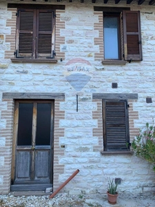 Casa indipendente in vendita a Nocera Umbra