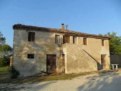 Casa indipendente in Vendita a Ostra Vetere Ostra Vetere