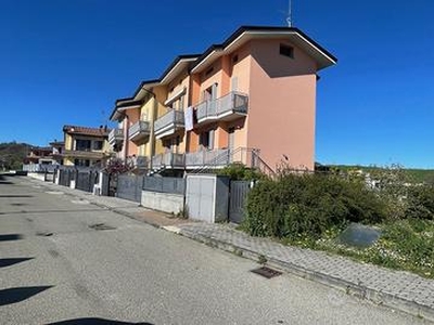 Casa Indipendente Lugagnano Val d'Arda [F-148VRG]