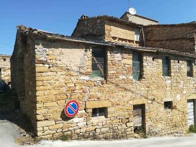 Casa semi indipendente da ristrutturare a Fabriano