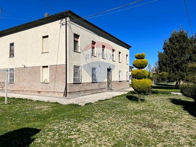 Casa semi indipendente in vendita 2 Stanze da letto a Ferrara