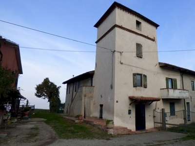 GUIGLIA CASA CON TORRETTA E VISTA PANORAMICA!