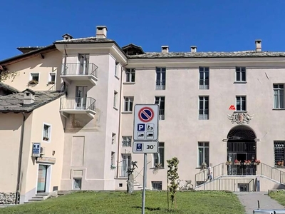 Negozio in affitto a Aosta