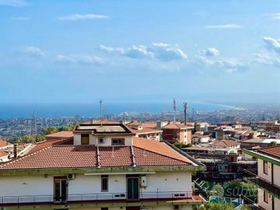 Luminoso e Panoramico Vista Mare