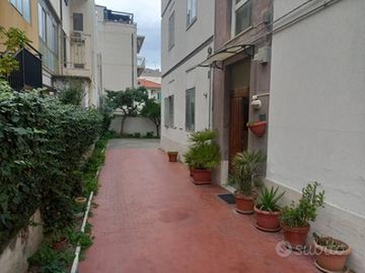 Trilocale ristrutturato senza condominio