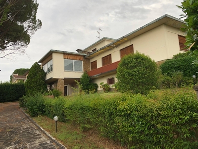 Villa da ristrutturare a Montelupo Fiorentino