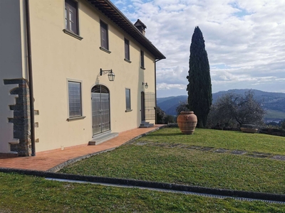 Villa in ottime condizioni in zona Artimino a Carmignano