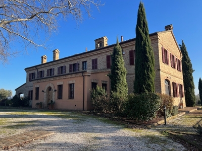 Villa in vendita 6 Stanze da letto a Monte San Vito