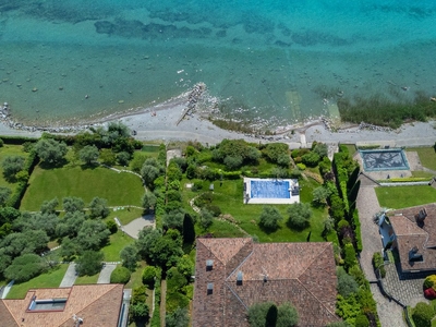 Villa in vendita 7 Stanze da letto a Padenghe Sul Garda