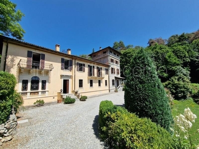 Villa in vendita 8 Stanze da letto a Como