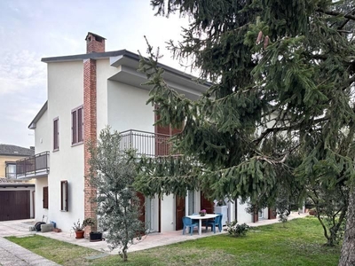 Villa in vendita a Bressana Bottarone