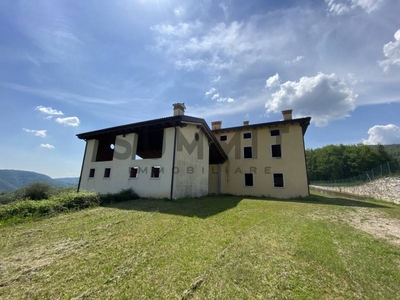 Appartamento in Vendita a Solaro Solaro - Centro