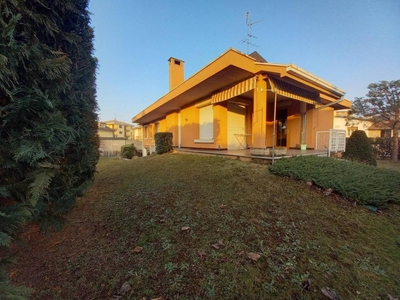 Villa in vendita a Nerviano