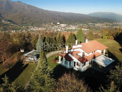 Villa in Vendita a Pieve del Grappa Fietta