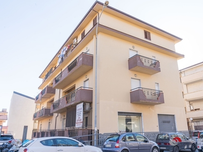 Vendesi appartamenti Varie Metrature In Via E. Berlinguer