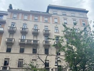 Appartamento in Affitto in Piazza Santa Maria Beltrade a Milano