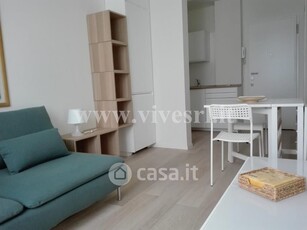 Appartamento in Affitto in Via Antonio Stradivari a Milano