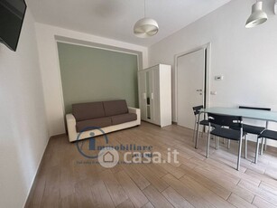 Appartamento in Affitto in Via Bari 8 a Milano