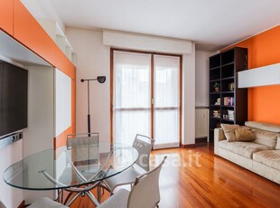 Appartamento in Affitto in Via Sardegna 28 a Milano